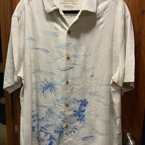 Tommy Bahama pre loved shirt